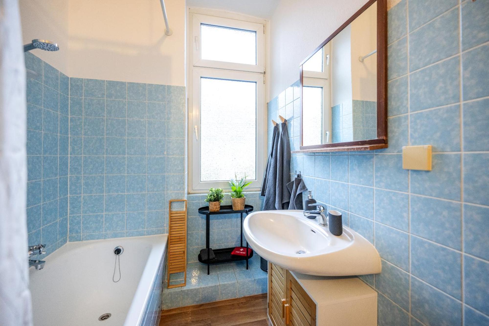 Suedstadt-Oase 1 Komfort Mit 2 Sz Und Balkon Koblenz  Luaran gambar